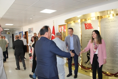 Kurban Bayramı münasebetiyle Kaymakamlığımızda ilçe protokolümüz, personellerimiz ve vatandaşlarımızla bayramlaştık